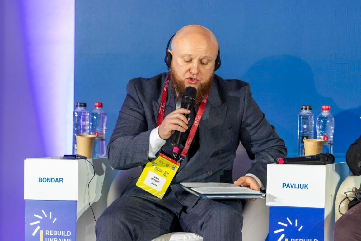 Vitalii Bondar, Panel IXc