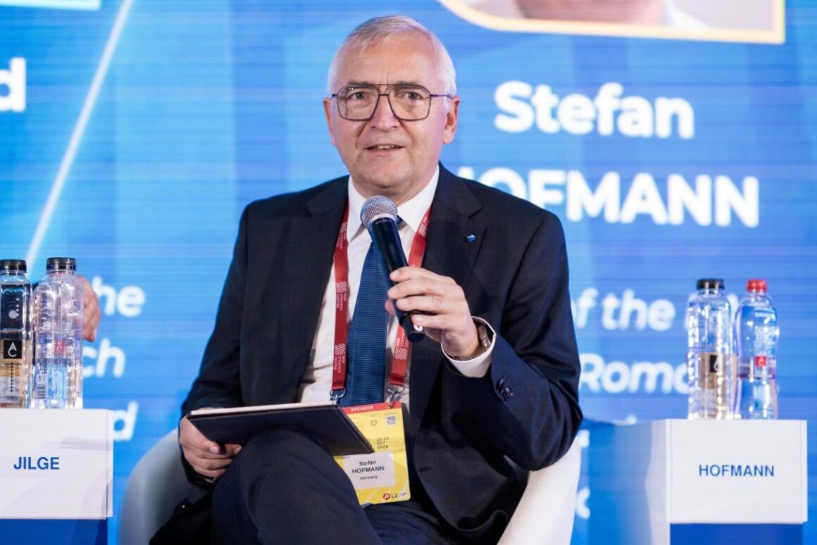 Stefan Hofmann, Panel Xa