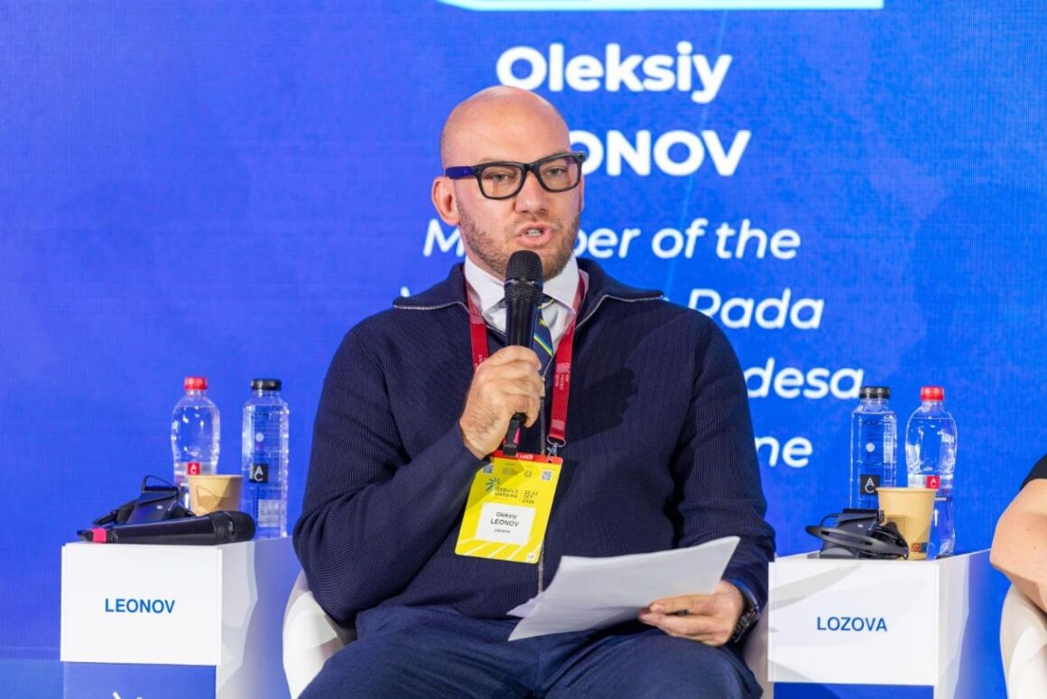 Oleksiy Leonov, Panel XIc